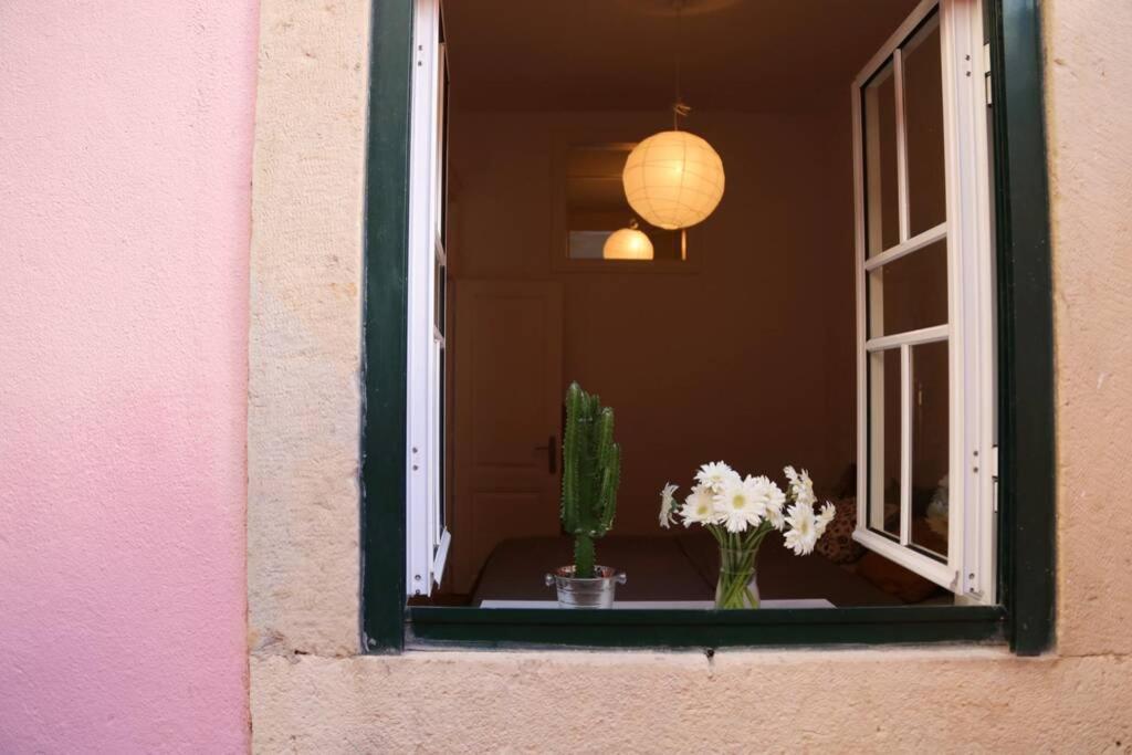 Two Bedroom Cozy Flat By River In Quiet Art Zone Lisboa 外观 照片